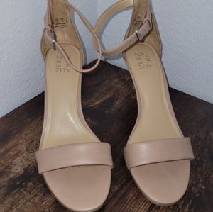 Naturalizer Nude Strappy Heels